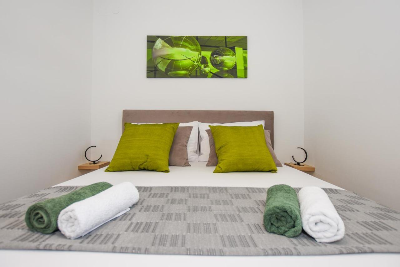 Apartmani Plazibat Mandre Exterior photo